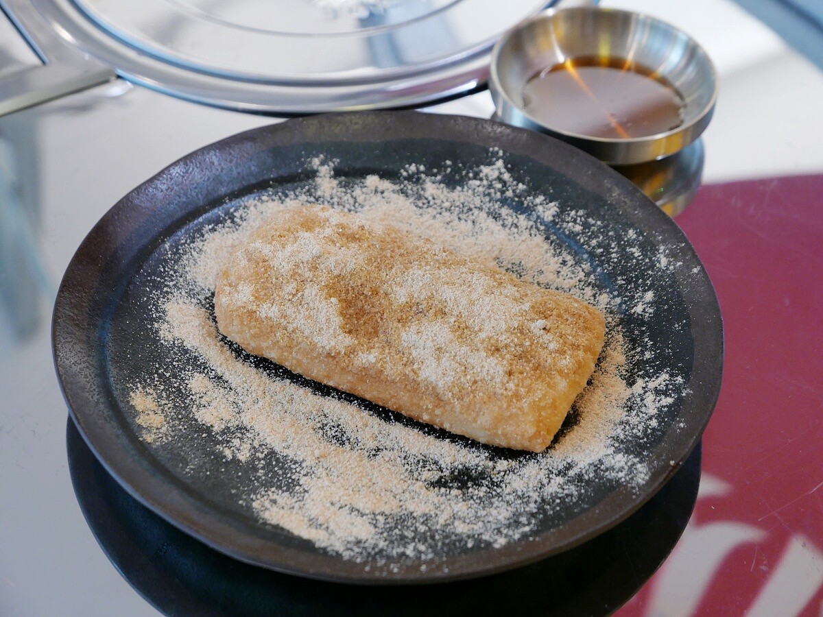 「髒髒的年糕」。