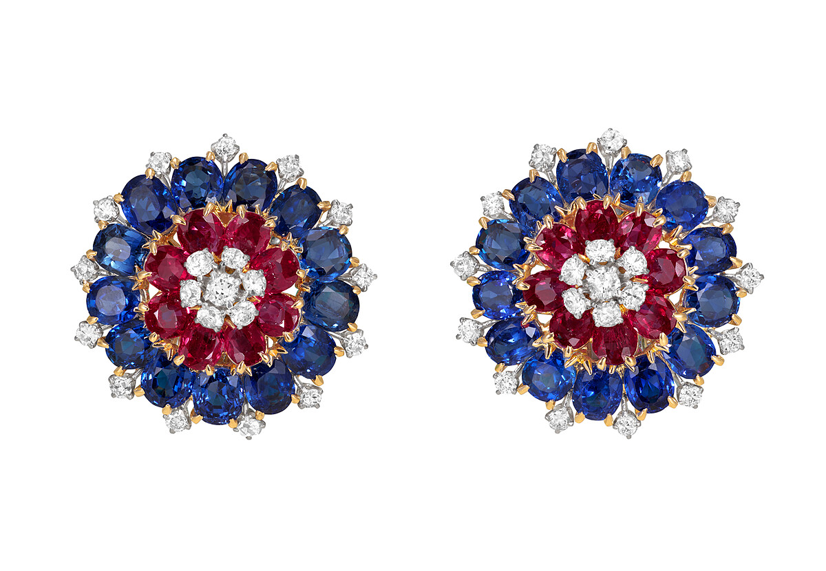Van Cleef & Arpels 梵克雅寶 Heritage典藏系列-耳環，1942年，鉑金、黃K金、白K金、紅寶石、藍寶石、鑽石。