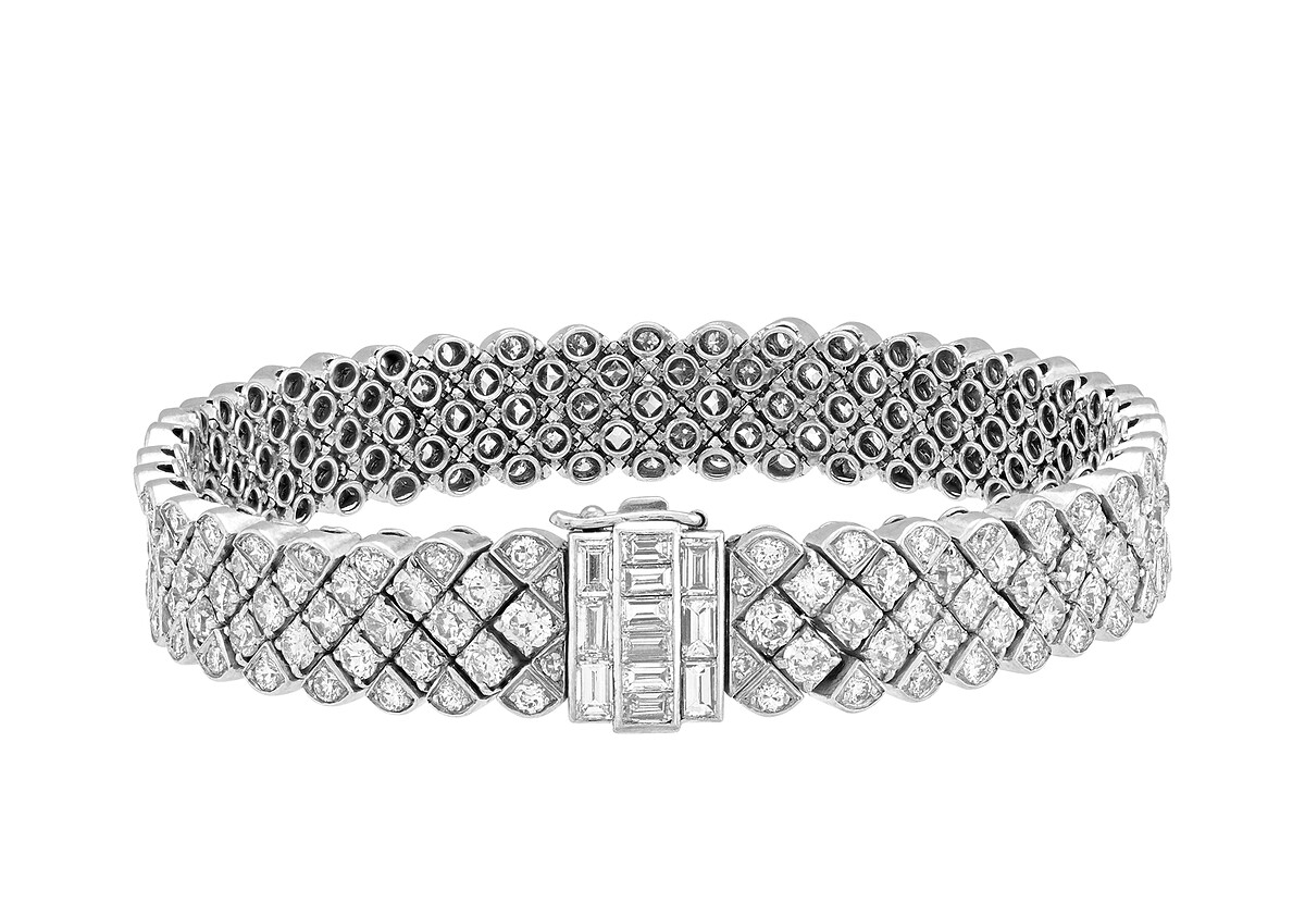 Van Cleef & Arpels 梵克雅寶 Heritage典藏系列-Ruban手鐲，1960年，鉑金、鑽石。