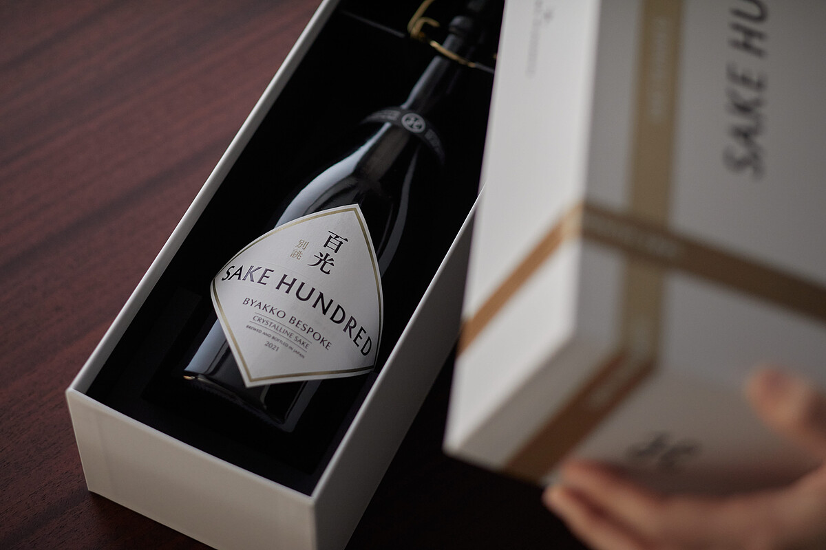 美麗佳人提醒您：喝酒不開車，飲酒過量有礙健康