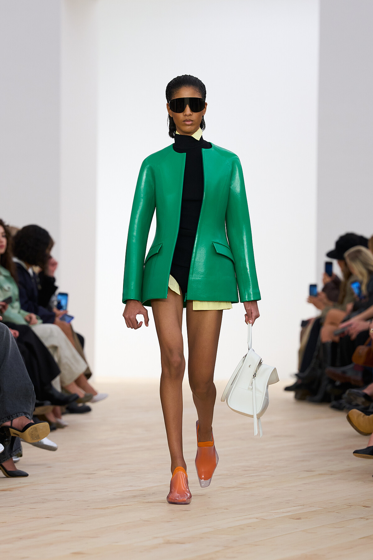 LoeweSS26系列作品。