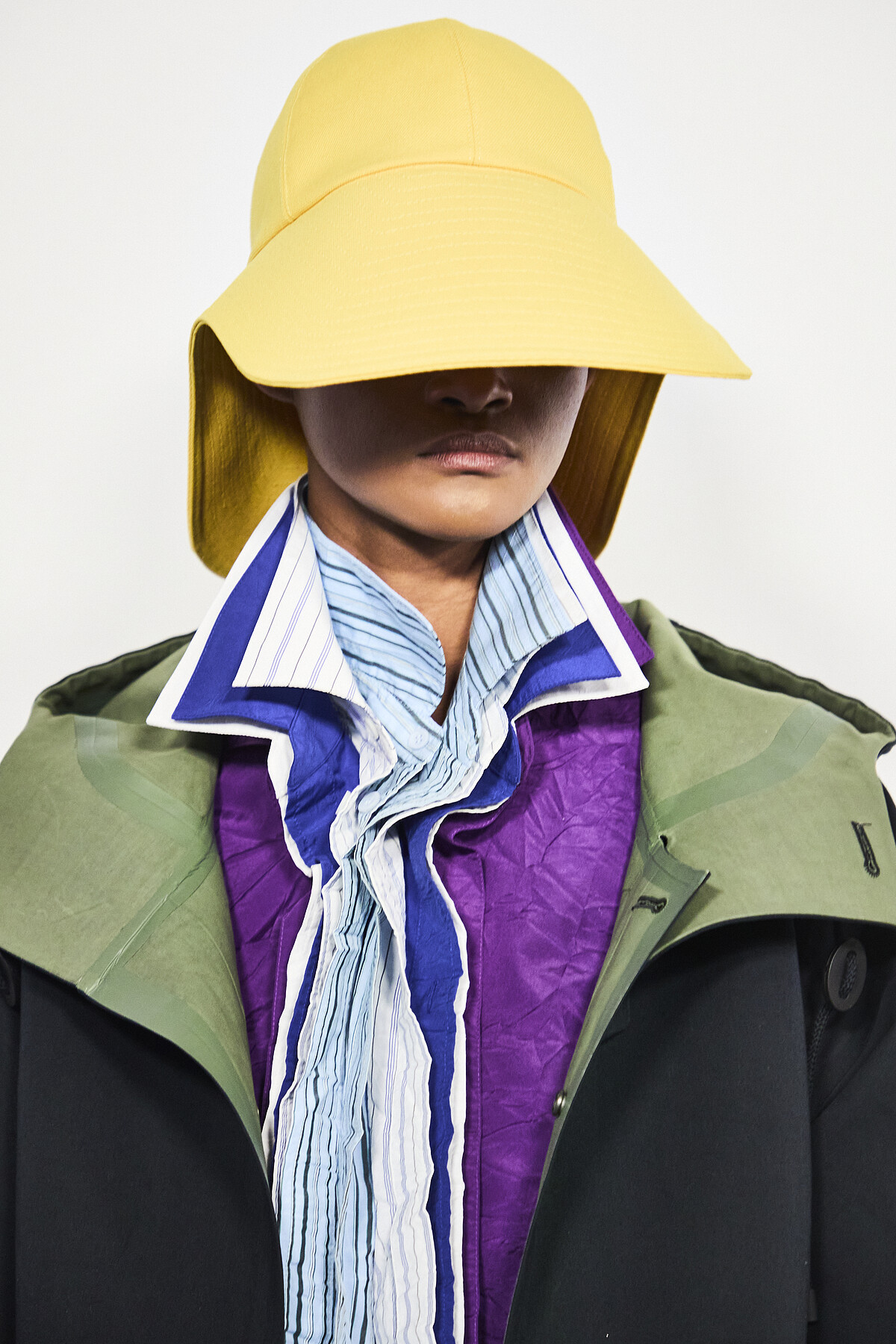 LoeweSS26系列造型。