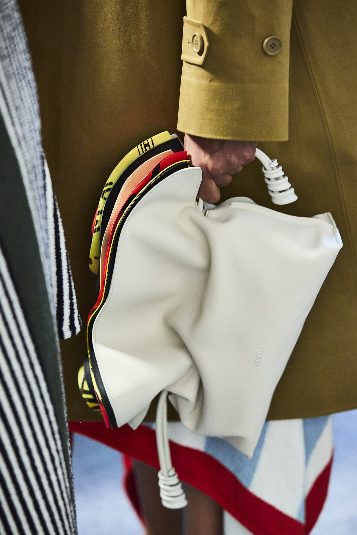 LoeweSS26系列造型。