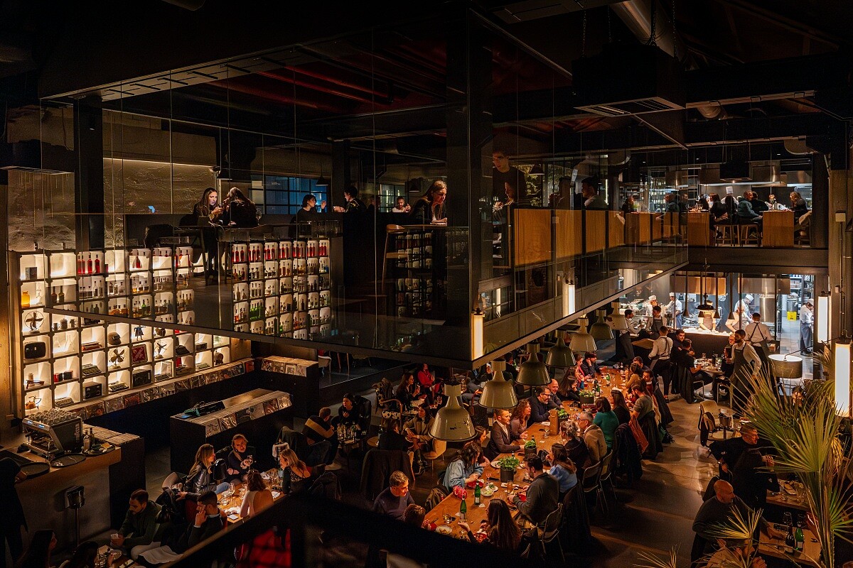 米蘭的「Moebius Milano」獲得「最佳進步獎」。