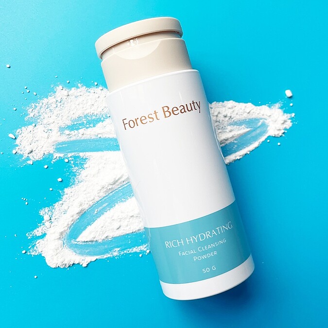 氧顏森活Forest Beauty胺基酸珍珠嫩白潔顏粉情境圖。