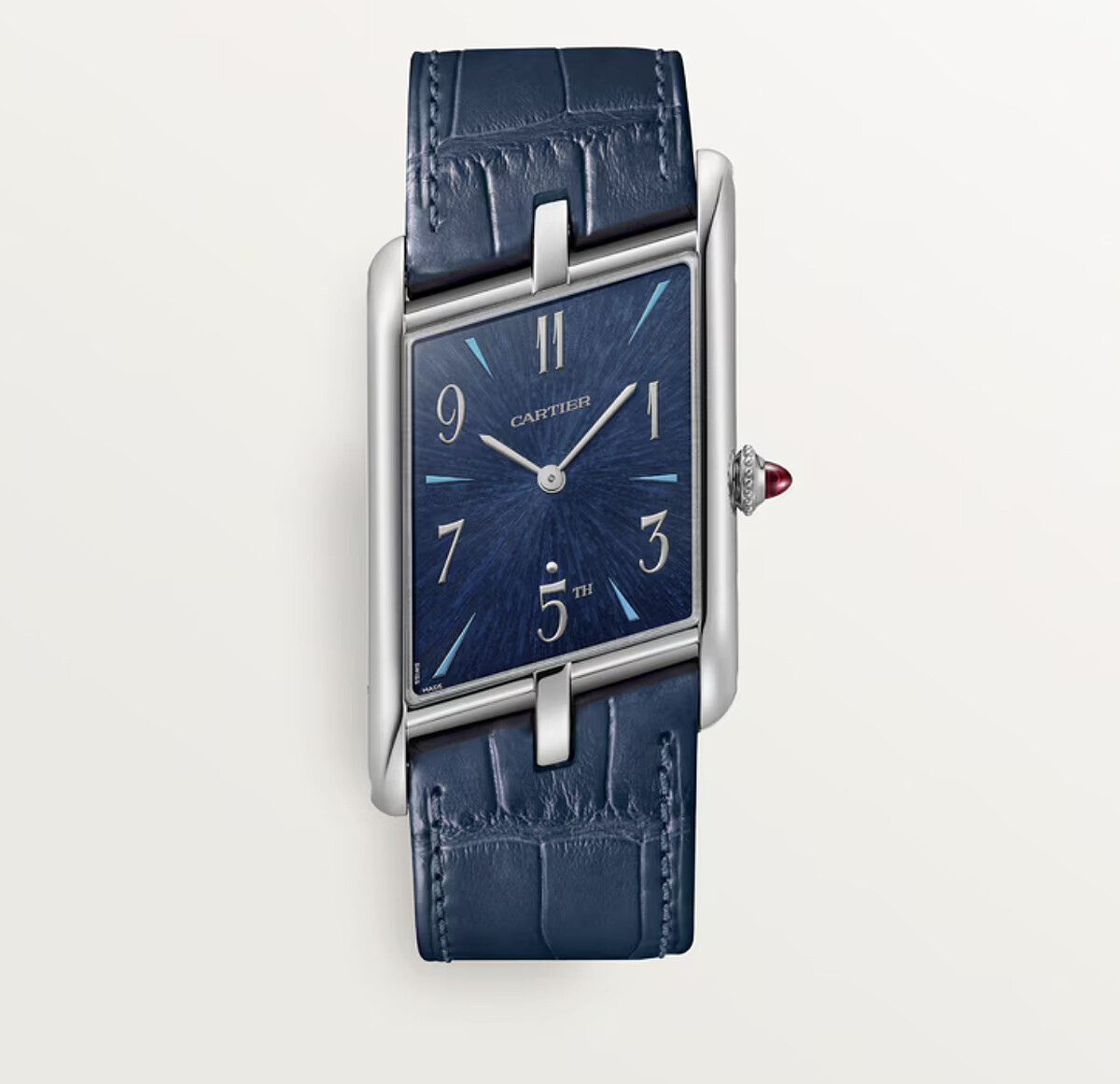 Tank Asym&eacute;trique腕錶，卡地亞1917 MC型工作坊精製手動上鍊機械機芯