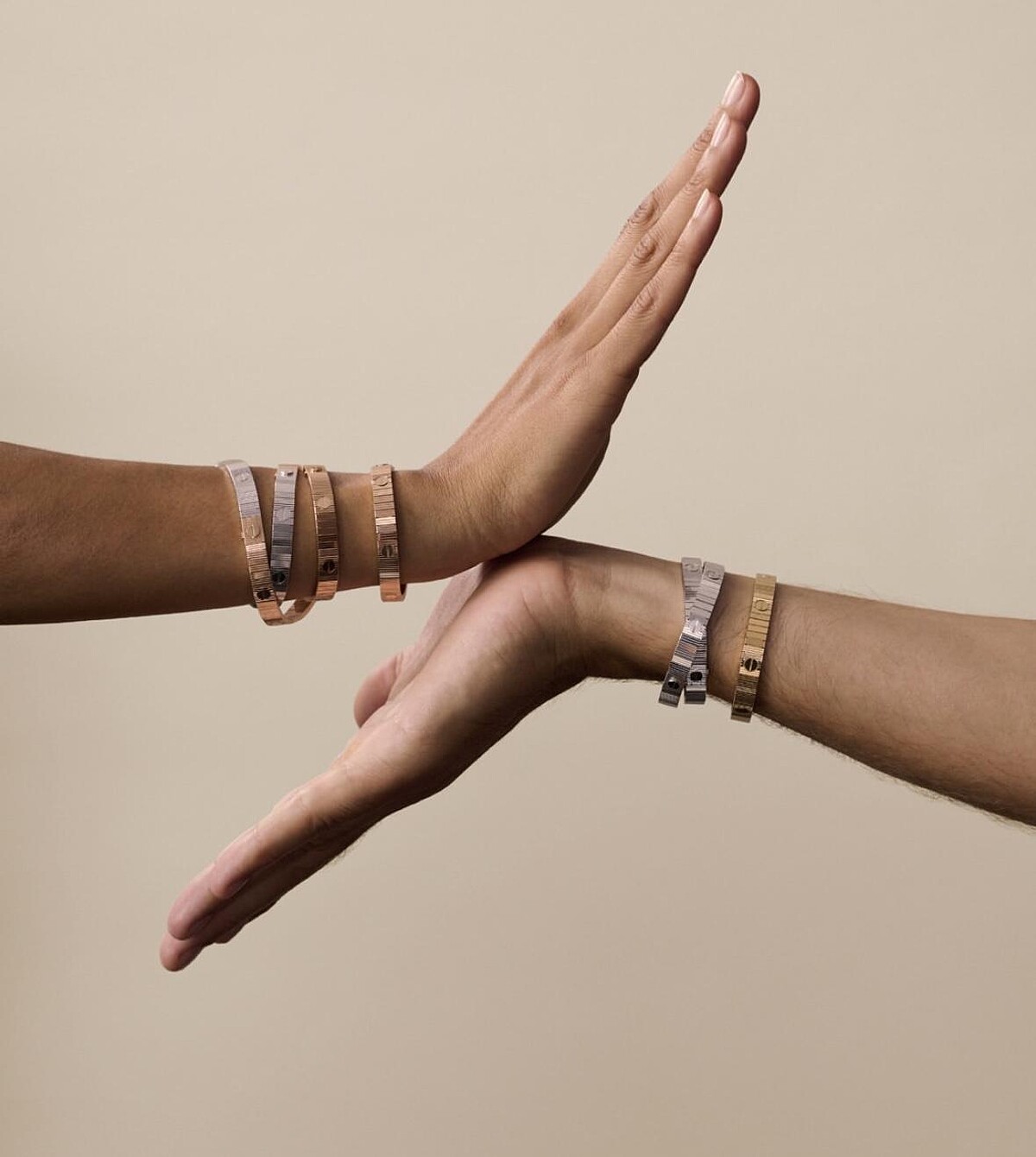 Cartier Love Unlimited系列手環/鍊