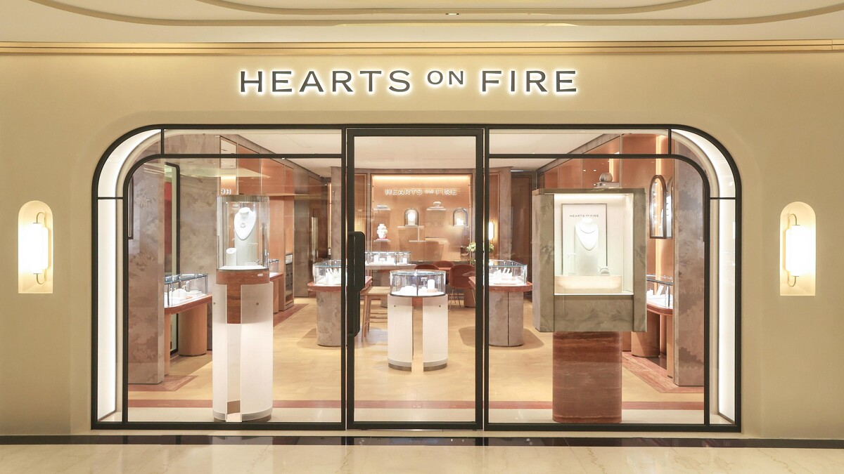 Hearts On Fire 微風信義精品店以「品味寓所」概念重塑整修揭幕，為品牌形象帶來明亮摩登的嶄新氣息