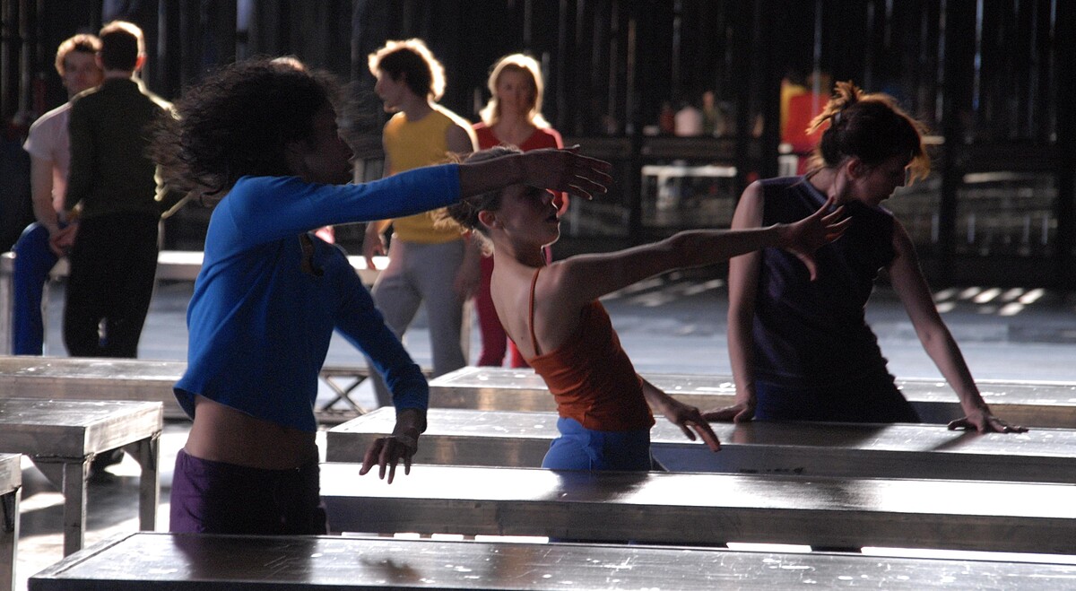 《重製一道平面》One Flat Thing, reproduced