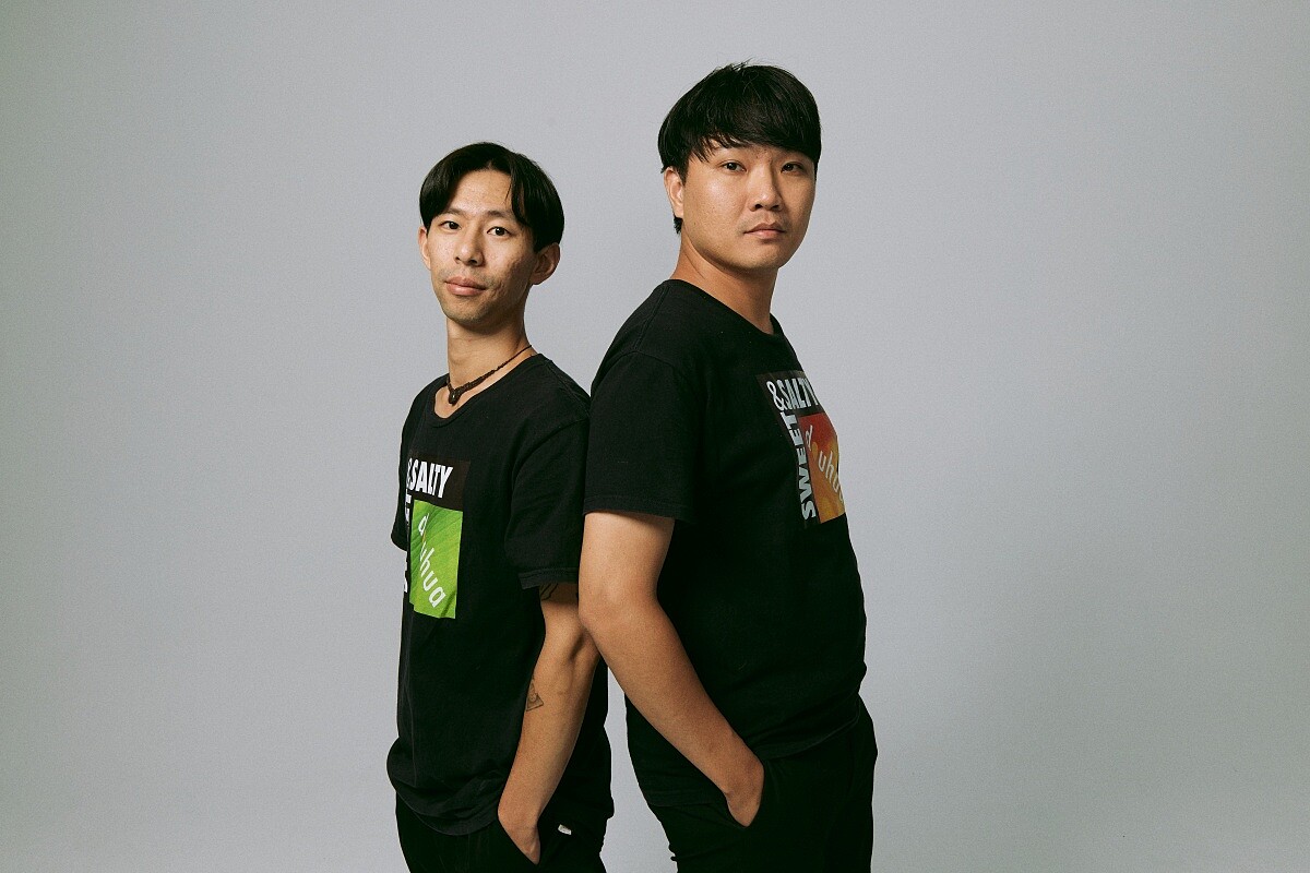 品牌由王昱仁（Ricky）與康清智（Peter）共同創立。