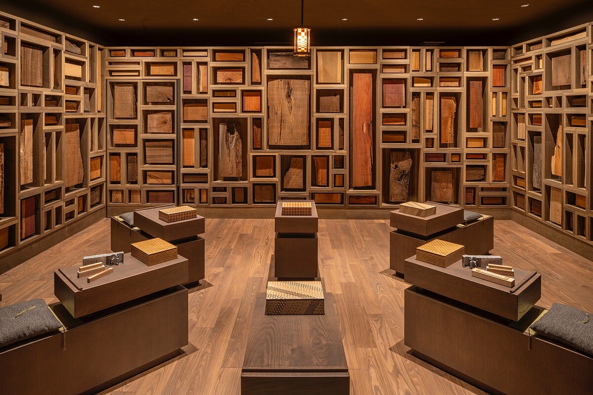 招牌當地樂為「ずく引き體驗」，並打造專屬空間。