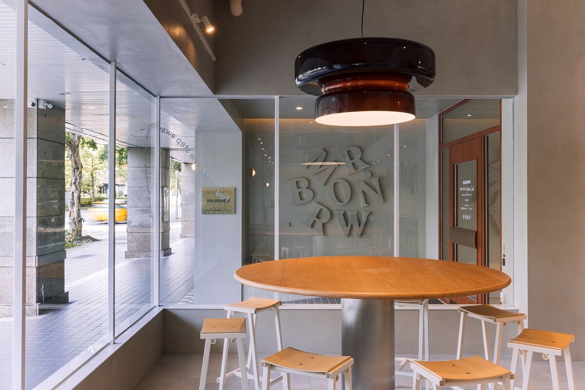 以「都市客廳 Urban Living Room」為概念。