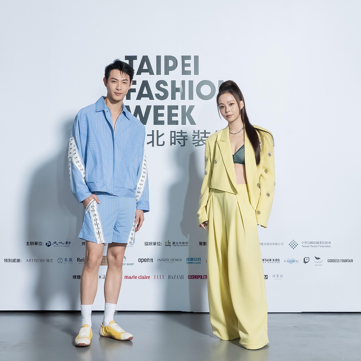 連晨翔及孫淑媚出席臺北時裝週 SS26 開幕秀。