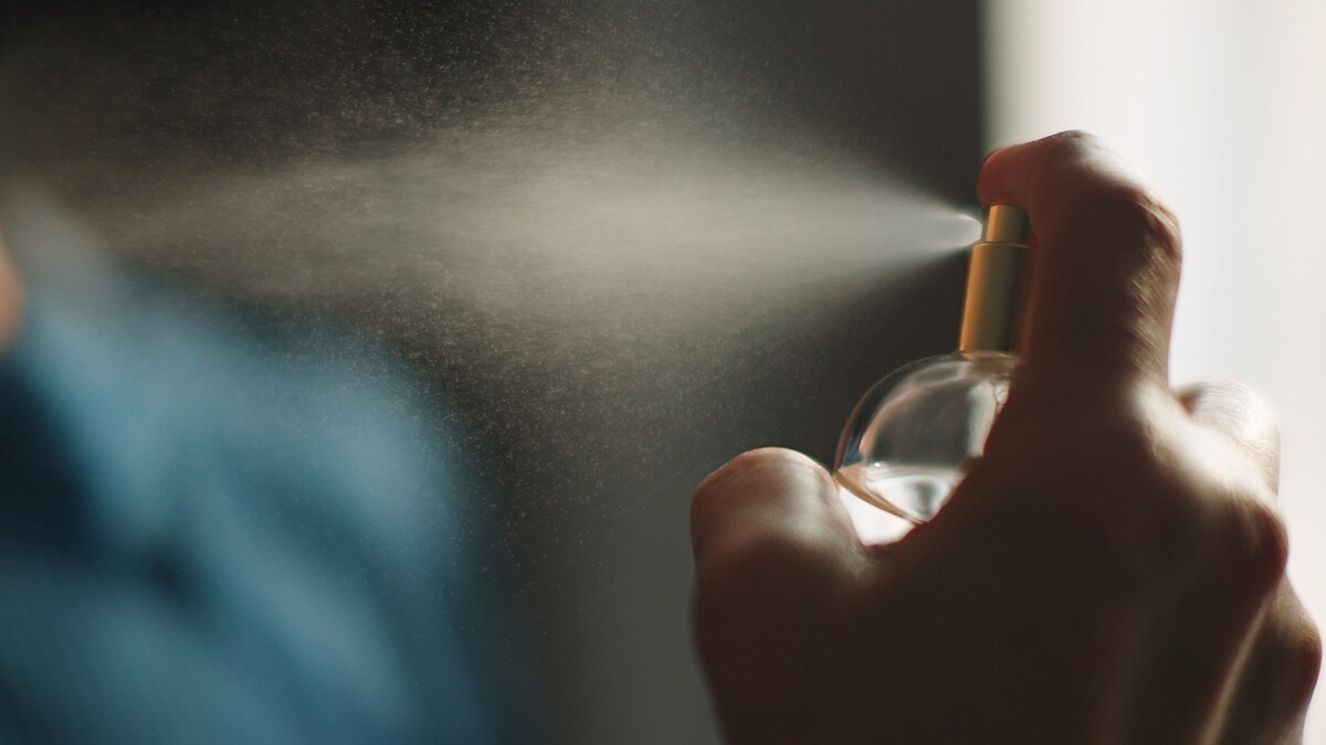 香水噴太多？調香師公開4個速效補救法，讓氣味重回淡雅