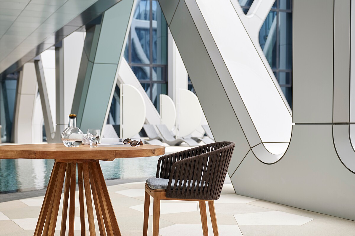 Morpheus 摩珀斯 40 樓天際泳池