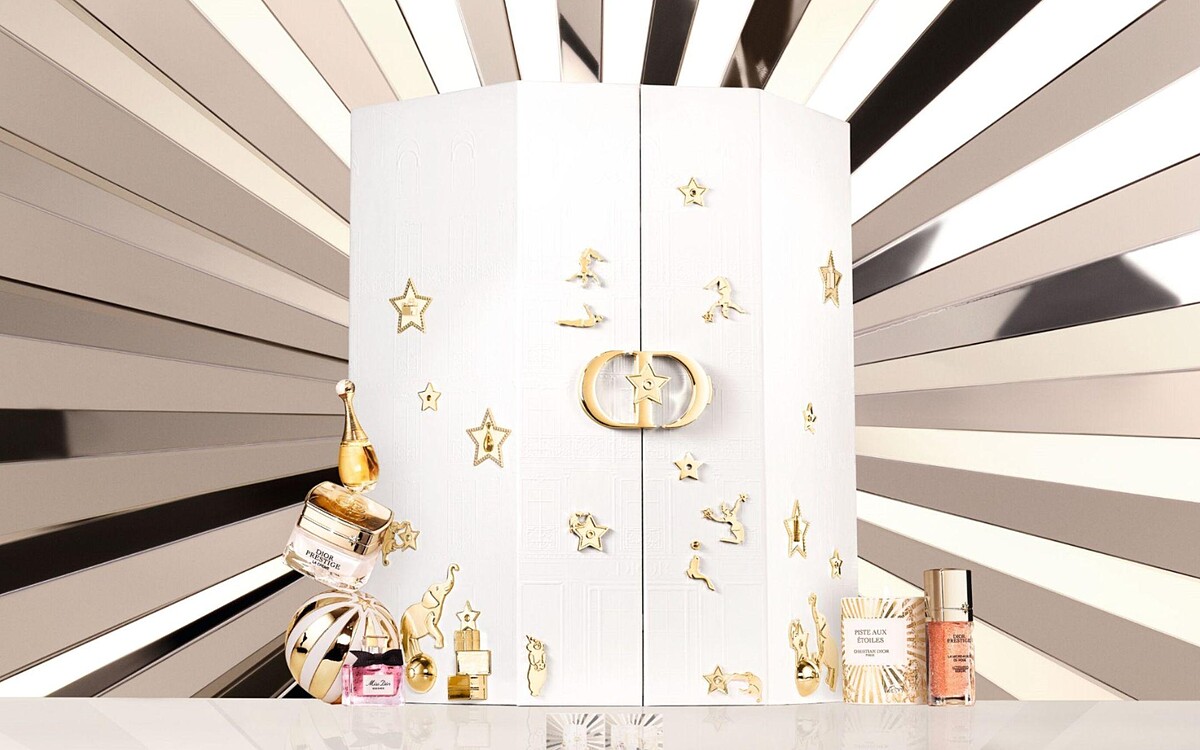 迪奧 2025 聖誕倒數月曆外觀。