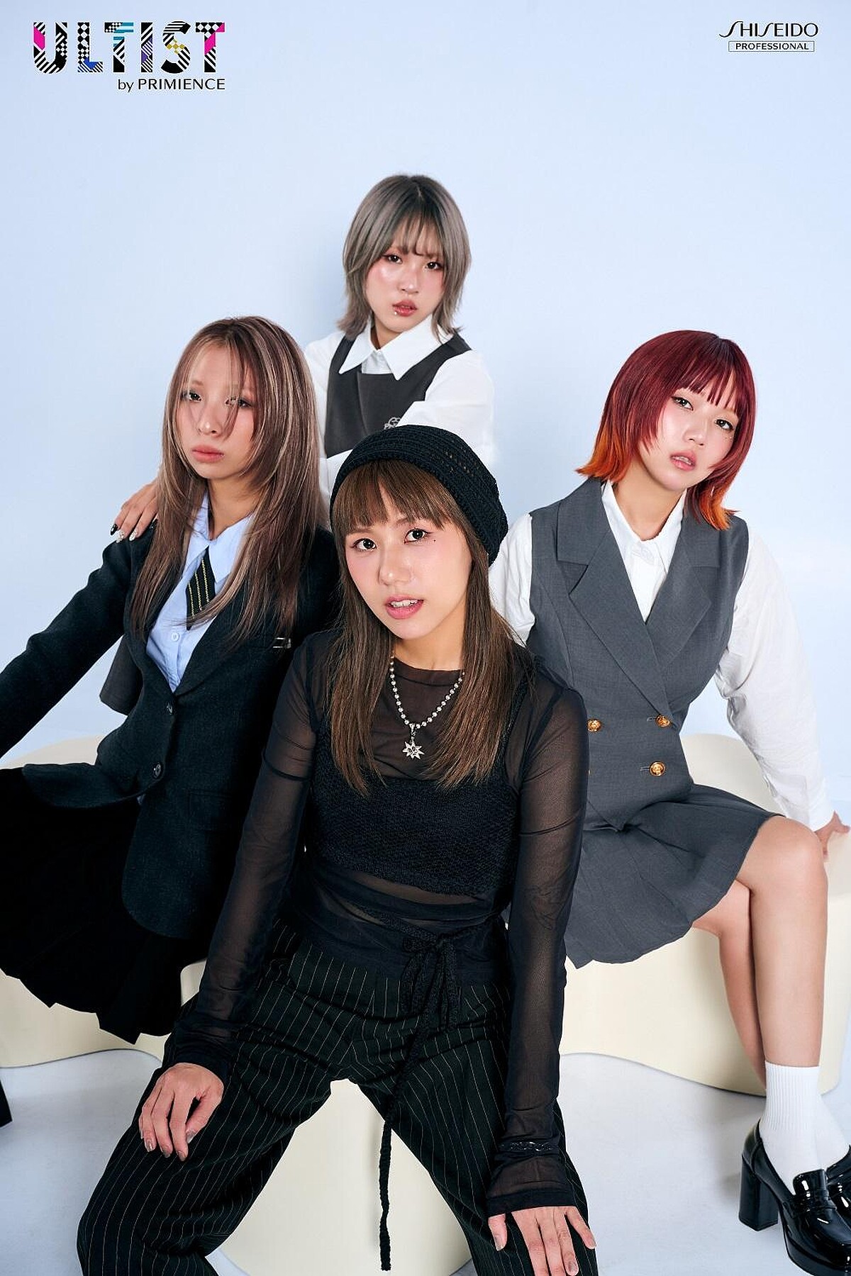 由台南人氣沙龍Un salon設計師Rita打造三款台灣限定的青春流行霧感染髮髮型。