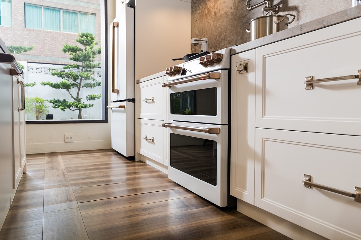 無憂入主！美式爐連烤入門機型 5 萬元起、再享加碼禮與獨家「分期低月付」禮遇。