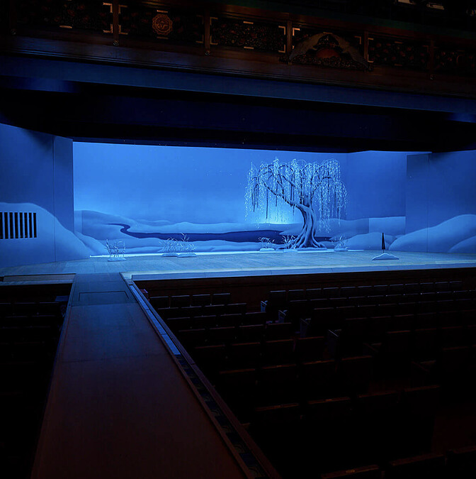 花道是演員進場及退場的主要通道。 