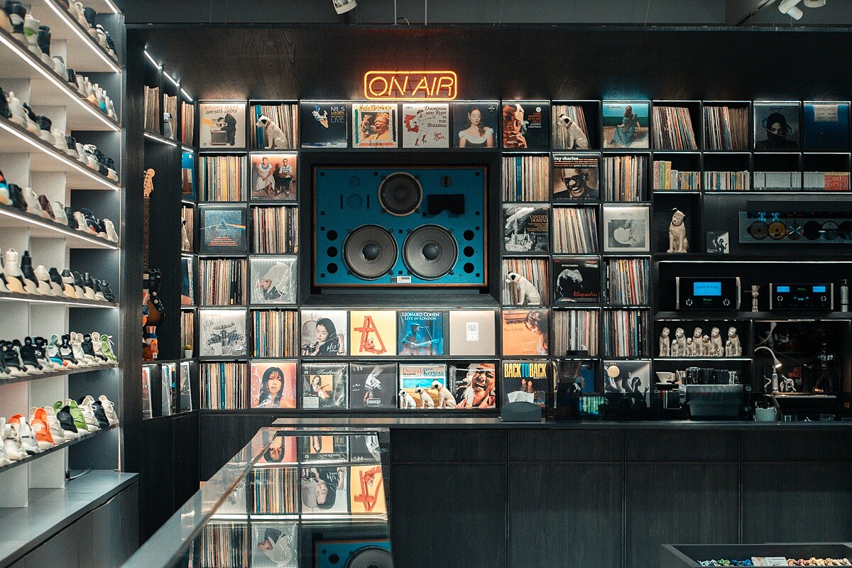 地圖收錄超過30間具代表性的咖啡館，範圍橫跨台中市區與大台中生活圈。