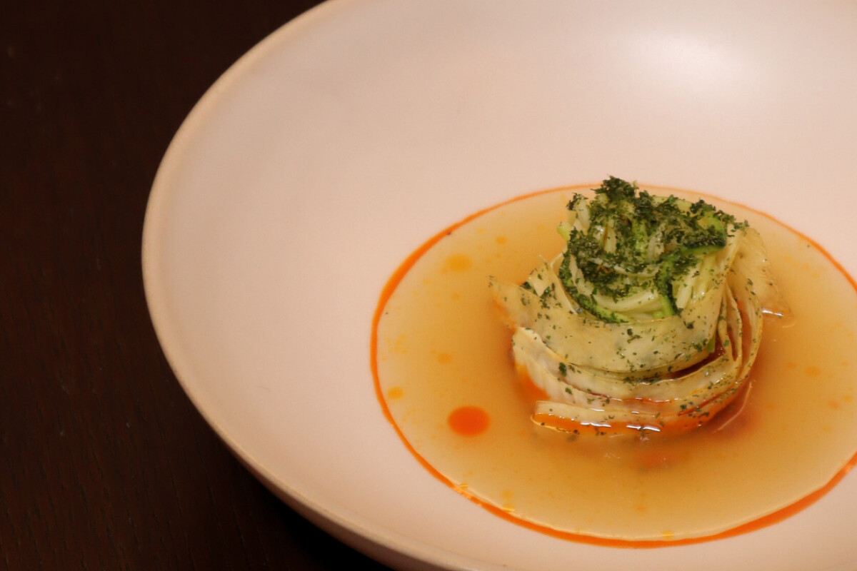 除此外還有放進對台灣的日常觀察，轉譯成自己的版本。