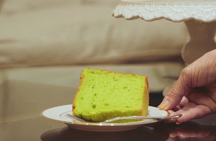 網友表示斑斕蛋糕是每次飛往新加坡必帶的伴手禮 Photo /Bengawan Solo官網