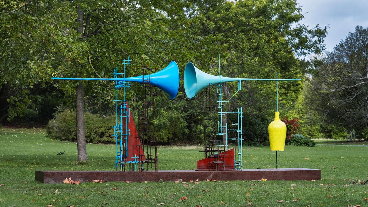 納菲西 (Abdollah Nafisi)，《鄰居》，2025。攝影：Linda Nylind