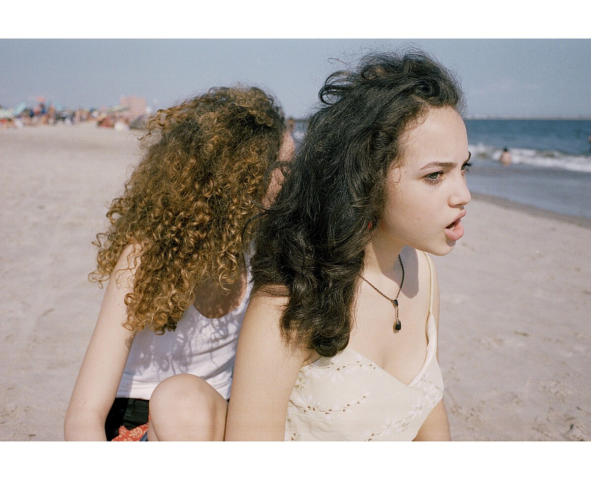 &copy;FUMI NAGASAKA STUDIO