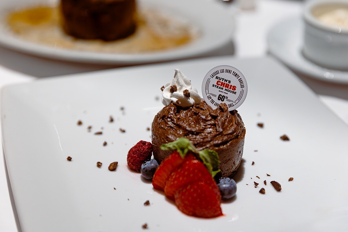 「經典甜點」。