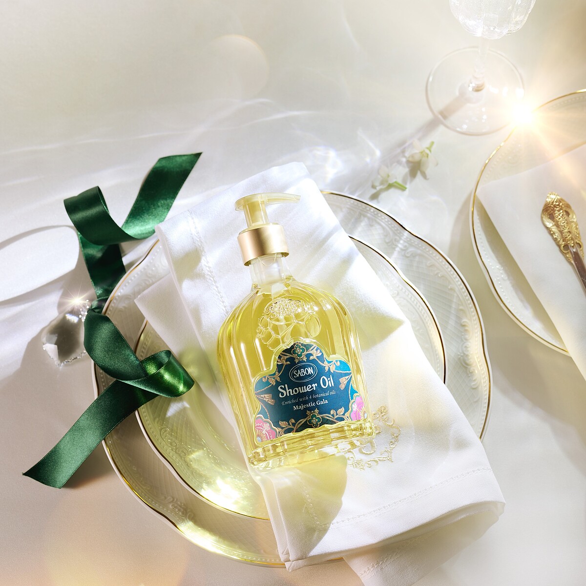 SABON流光夜宴沐浴油300ml(PET瓶)，NT1,080、450ml，NT1,480