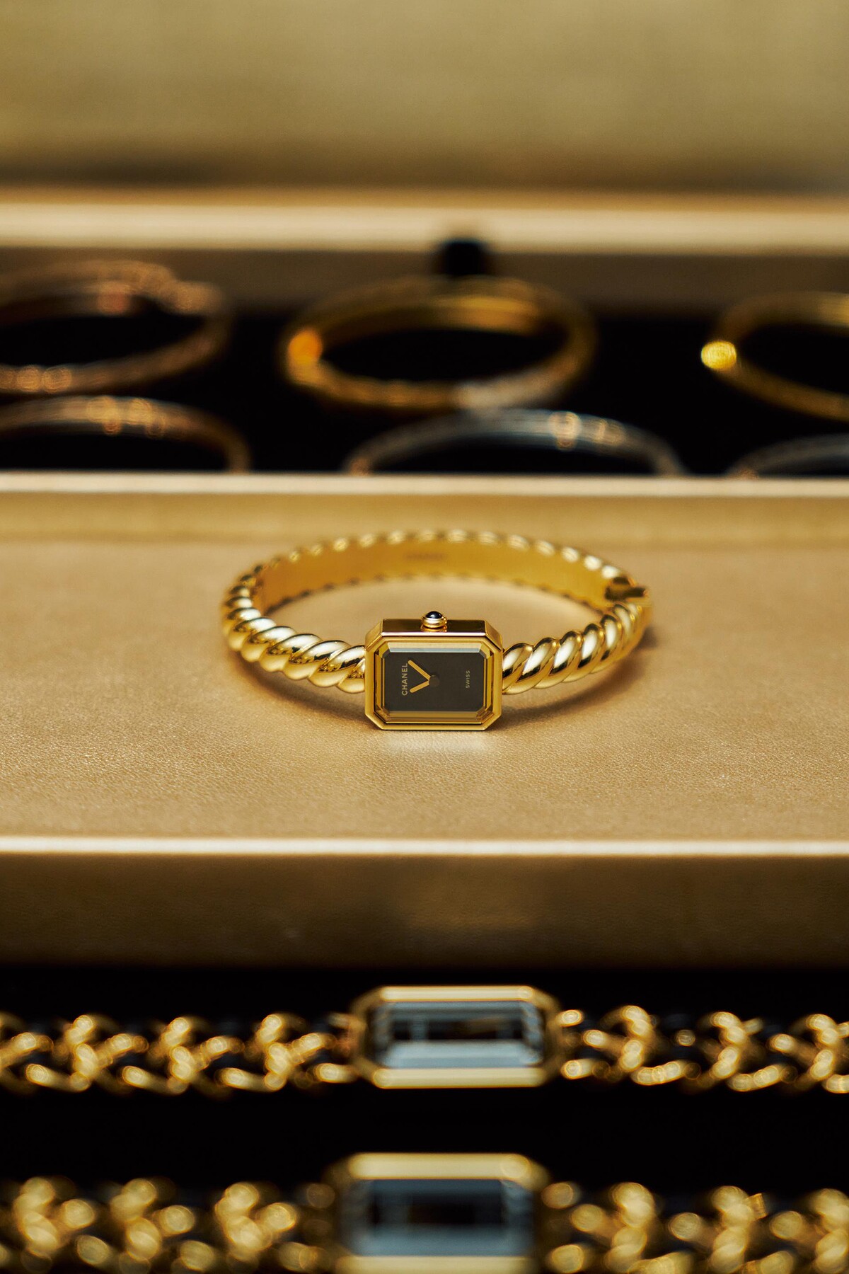 Chanel 全新 Première Galon 腕錶。