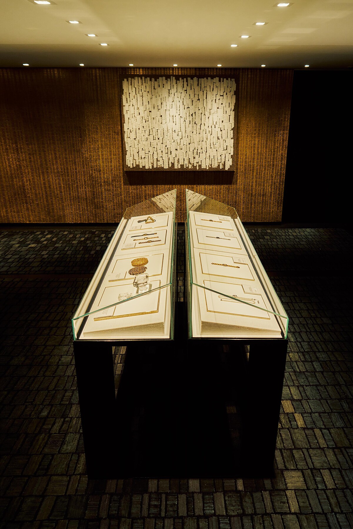 Chanel於巴黎時裝週期間展示了一系列 Première Galon 全新商品。