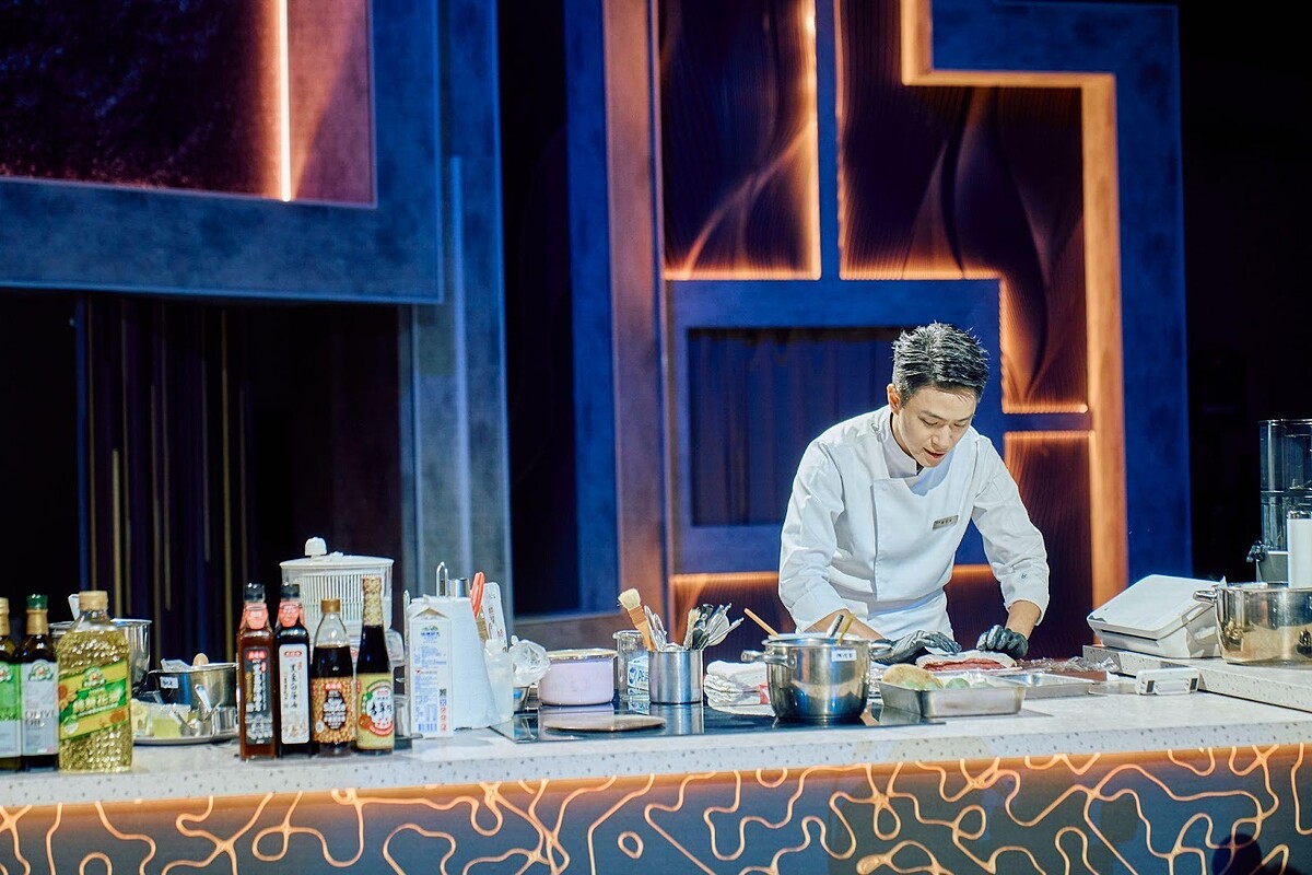 《星廚之戰》職人主廚：陳佑昇節目劇照