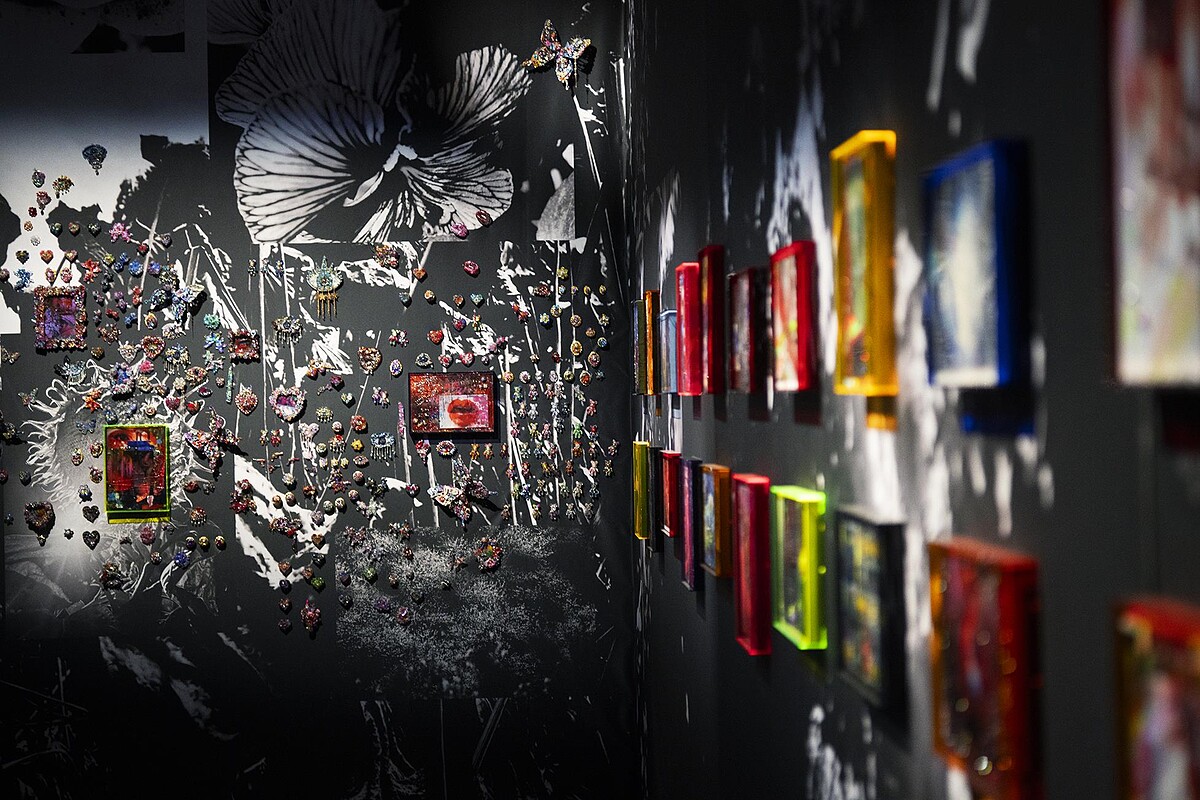 &copy;mika ninagawa, Courtesy of Tomio Koyama Gallery