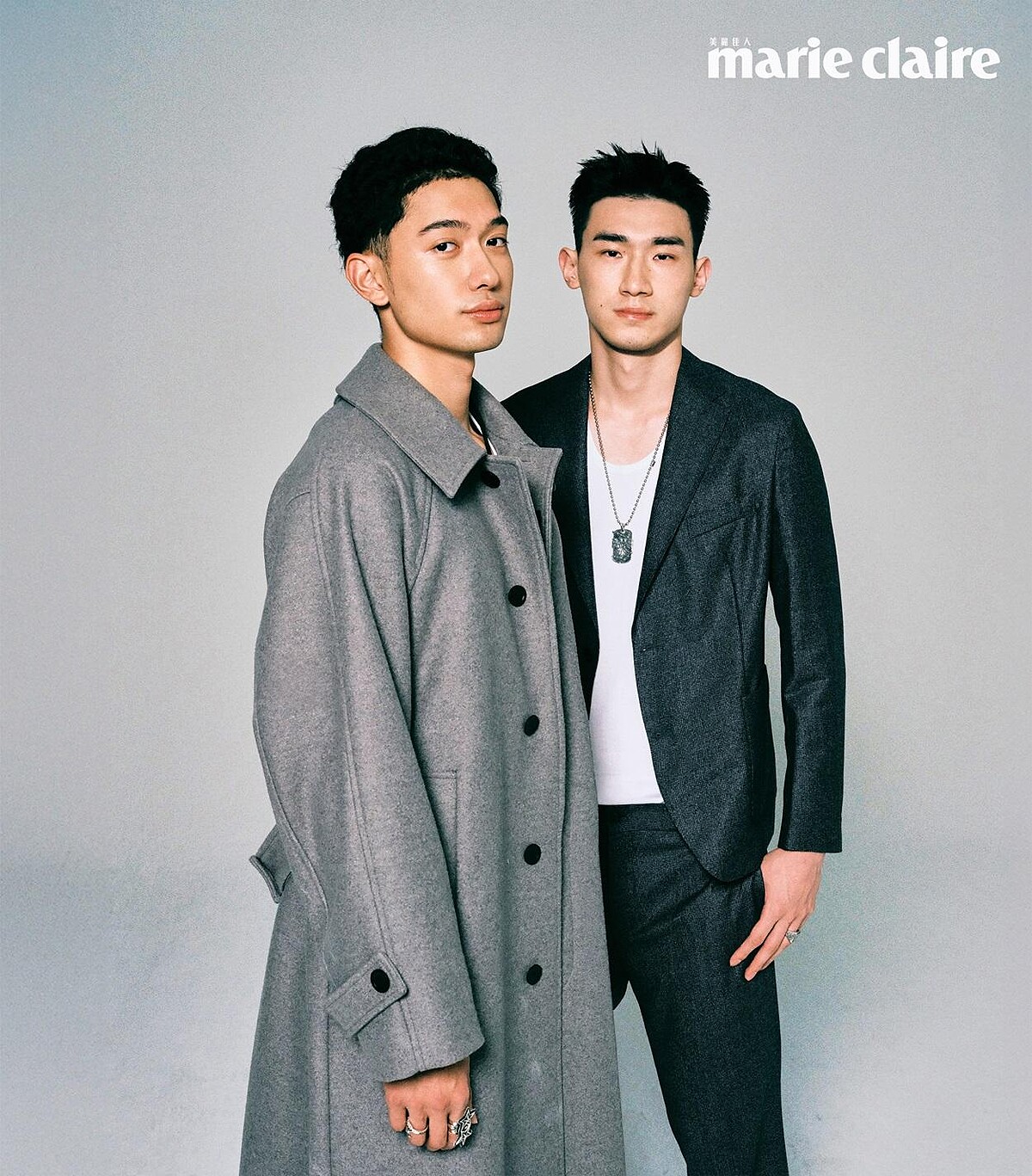 雷蒙恩:灰色西裝大衣,Peter Wu;戒指,Cody Sanderson。馬建豪:深藍色西裝外套、深藍色西裝長褲,both by Boss;戒指、項鍊,all by Cody Sanderson。