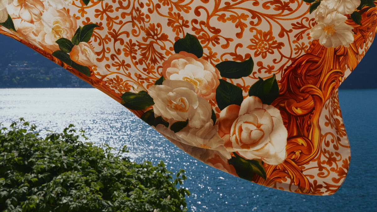 CHANEL 2025/26 Cruise 度假系列最新廣告。