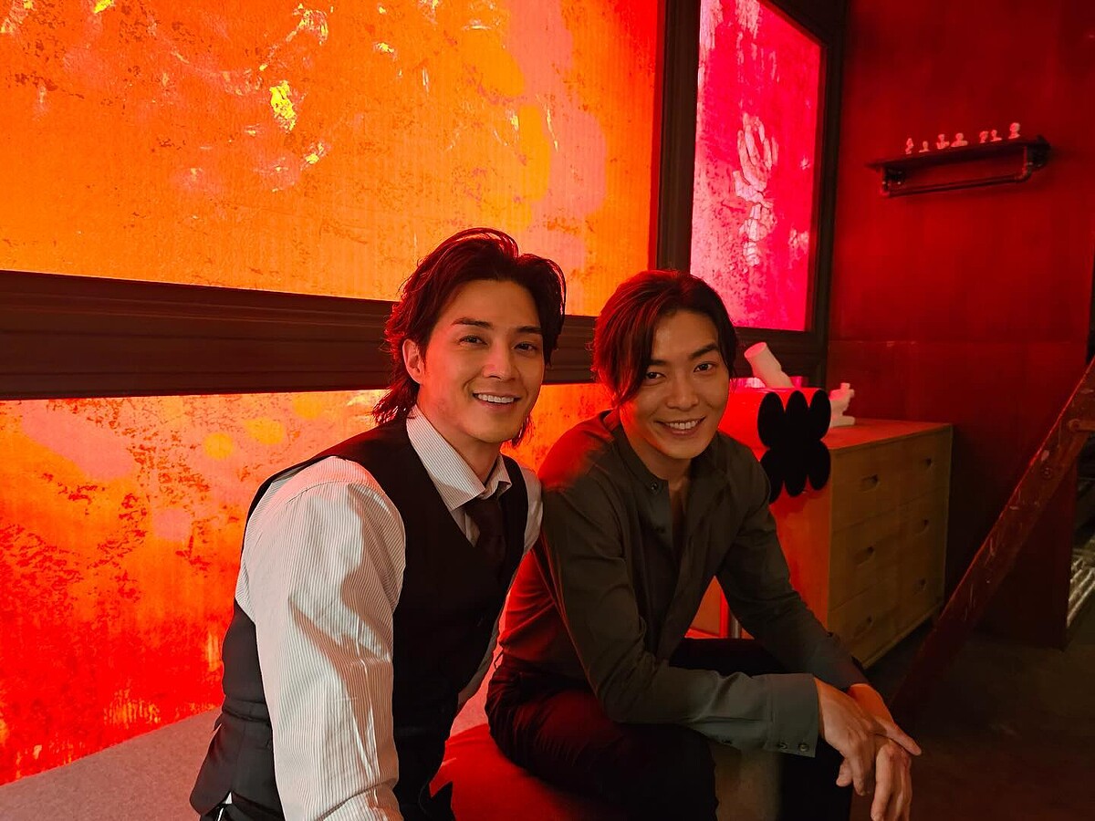 金智勳在個人IG上PO出在和「毛泰九」金昱材雙帥合影