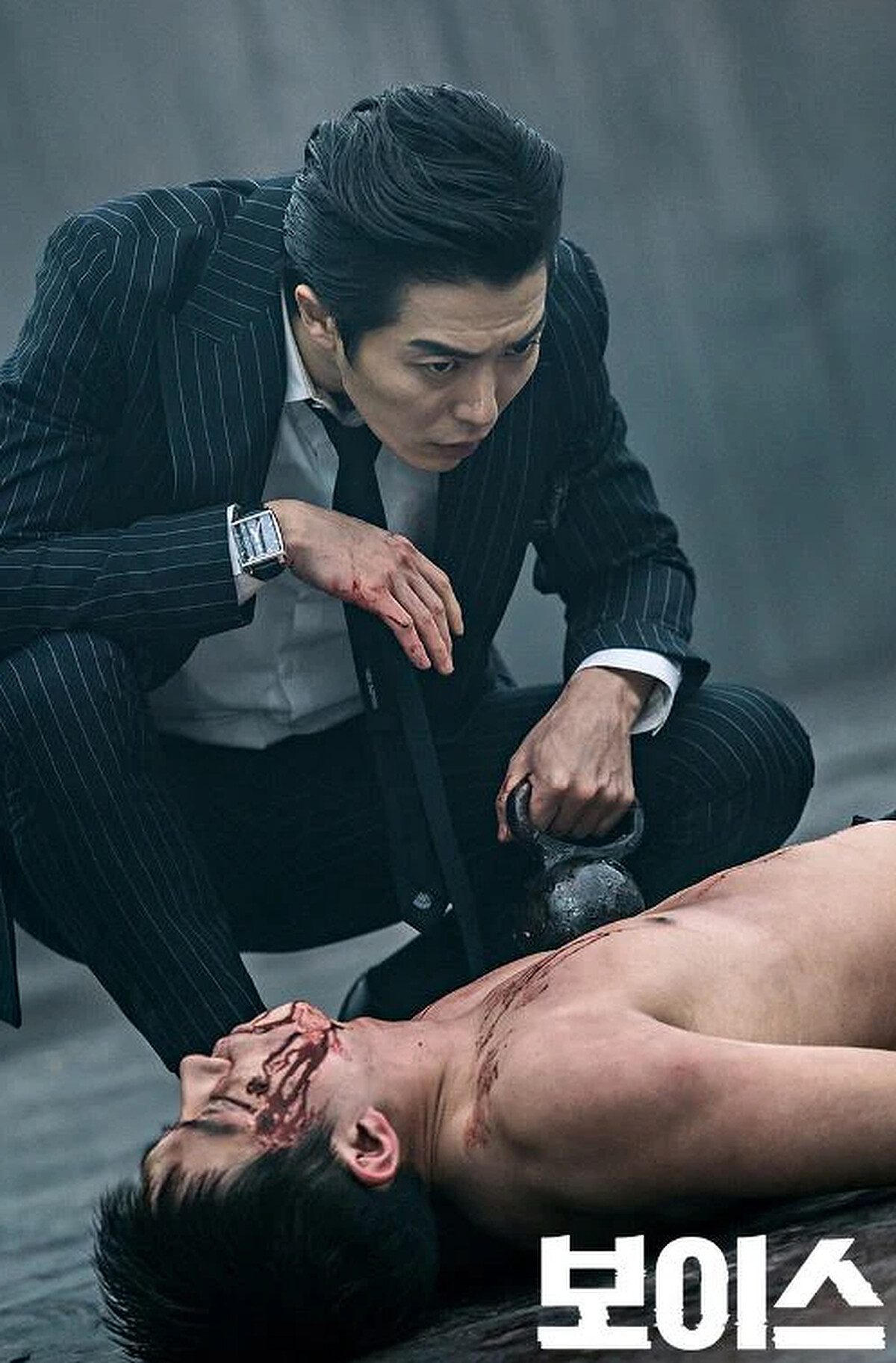 毛泰九蹲在地上的樣子,很像「螳螂」,天性伏擊獵食者