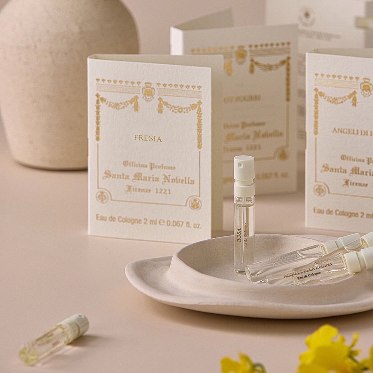 Santa Maria Novella(SMN)推出TWICE粉絲限定香氛體驗，當中的Fresia純淨小蒼蘭香氛體驗組乙份。