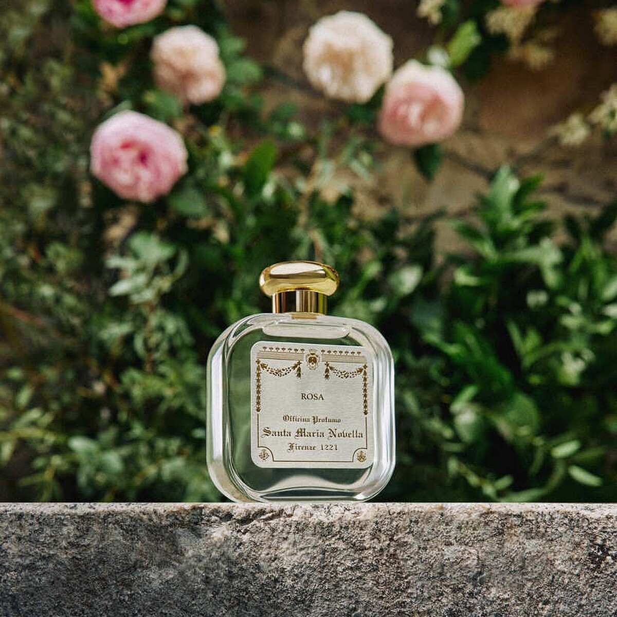 Santa Maria Novella(SMN) Rosa純香玫瑰香水50ml，NT3,450、100ml，NT5,080