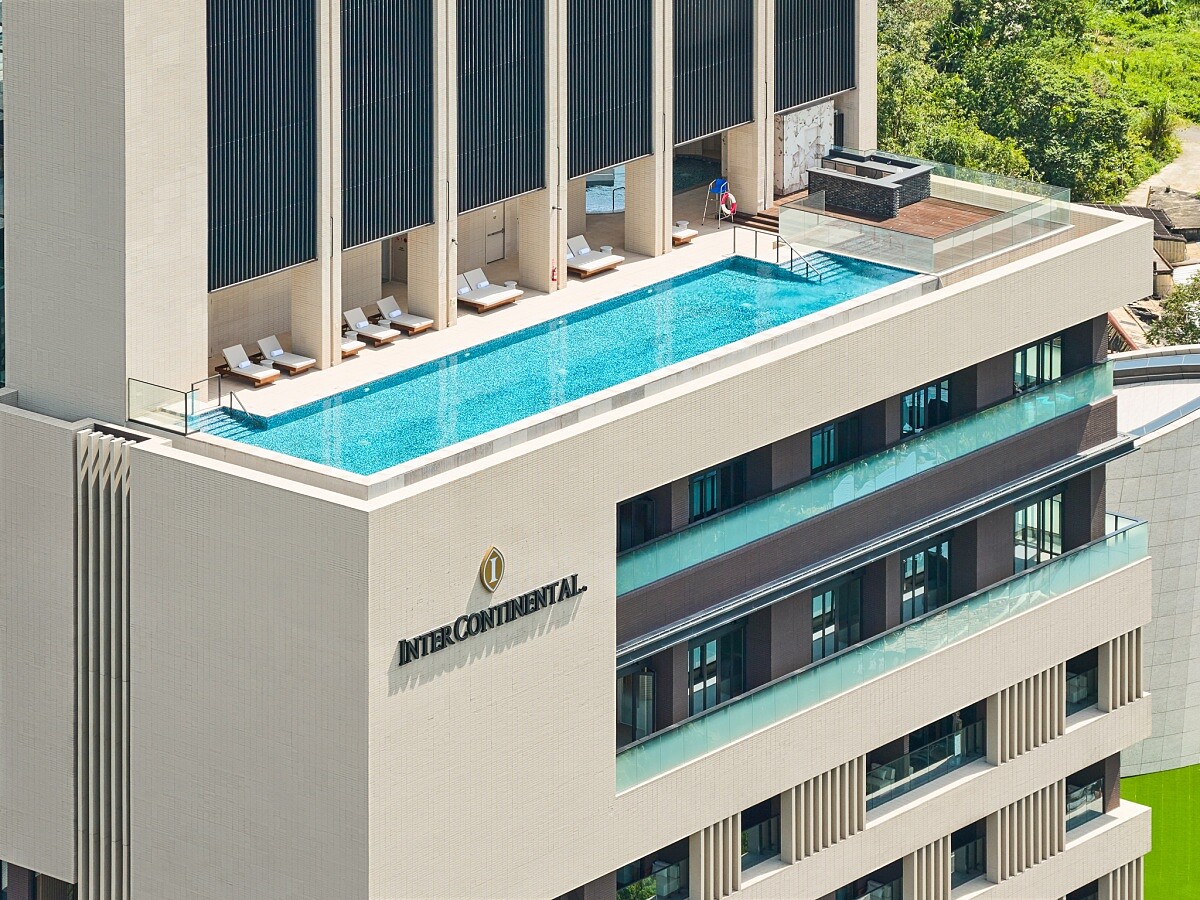 今年，IHG 洲際酒店集團正式於中角灣打造全新的「新北北海溫泉洲際酒店（InterContinental New Taipei Hot Spring）」。
