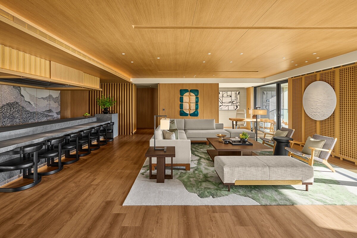 「映岫套房」，與「總統套房」皆配有鐵板料理區。