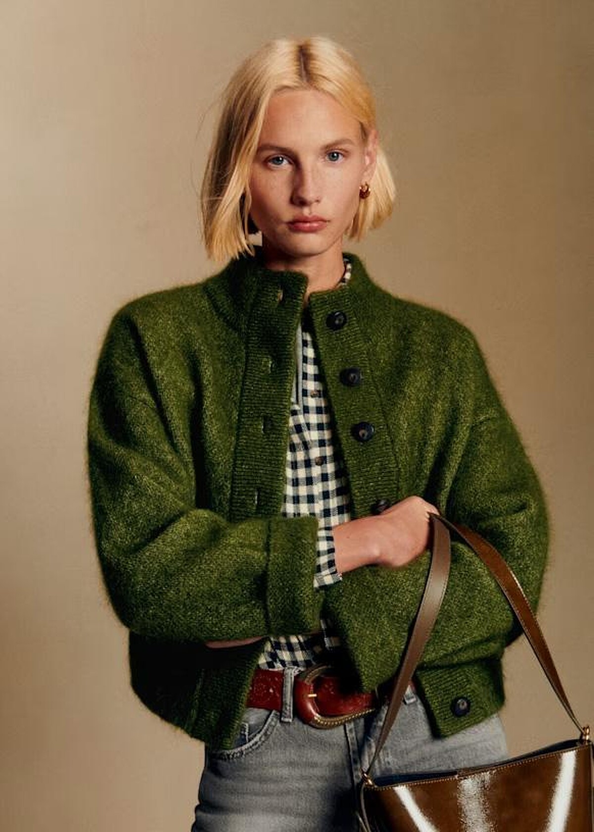 S&eacute;zane針織衫有許多選擇。