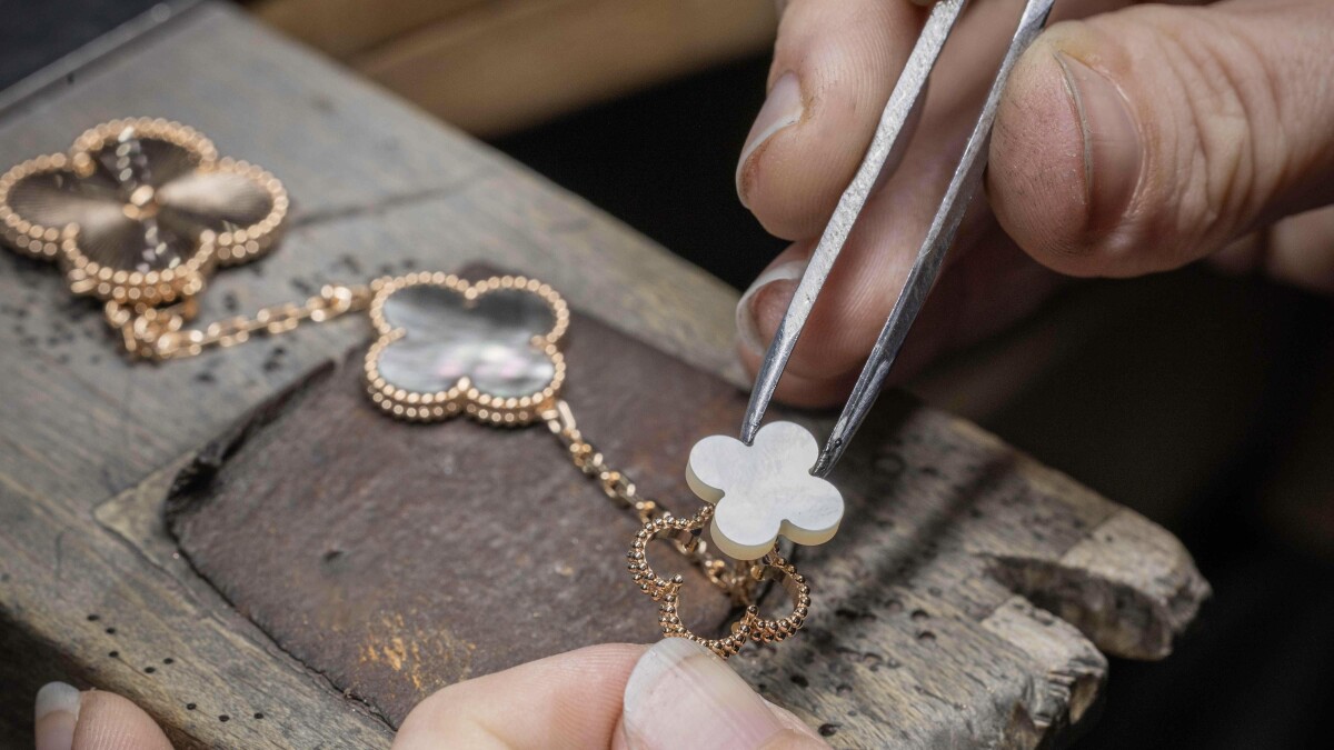 梵克雅寶Alhambra四葉草系列珠寶何以經典不敗？新品細節4大觀察