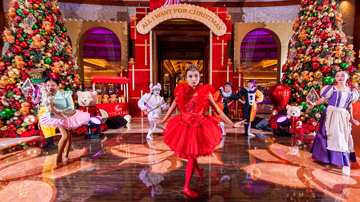 Solaire Resort金色燈海點亮馬尼拉灣：菲律賓頂級奢華度假城啟動聖誕體驗