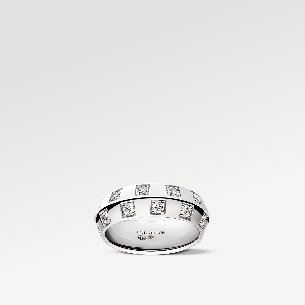 Le Damier de Louis Vuitton 戒指 - 配白K金及鑽石，7毫米，22顆鑽石，約重1.03克拉 $339,000