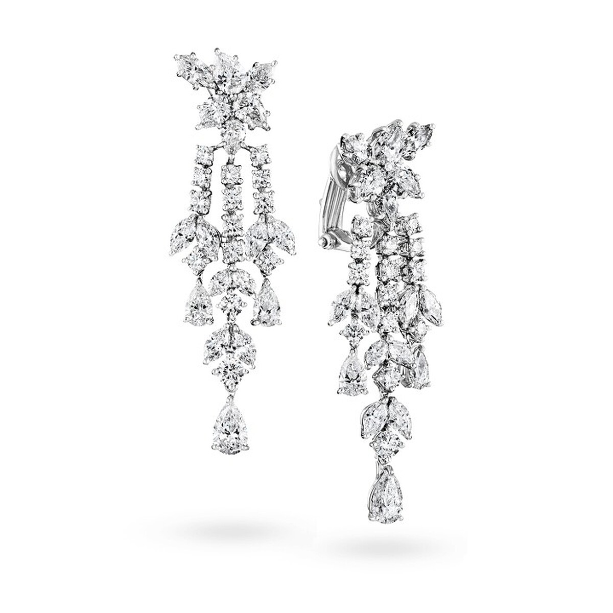 海瑞溫斯頓Diamond Cluster Chandelier鑽石耳環 18顆馬眼型切工鑽石、16顆水滴型切工鑽石及28顆圓形明亮式切工鑽石，悉心鑲嵌於鉑金底座，鑽石總重約8.74克拉。