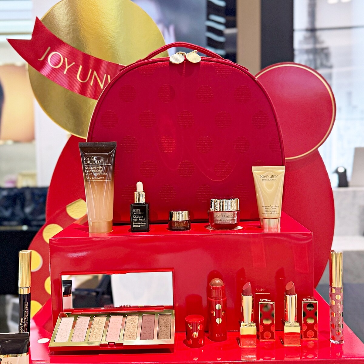 雅詩蘭黛歡慶時刻奇蹟禮盒，NT3,200