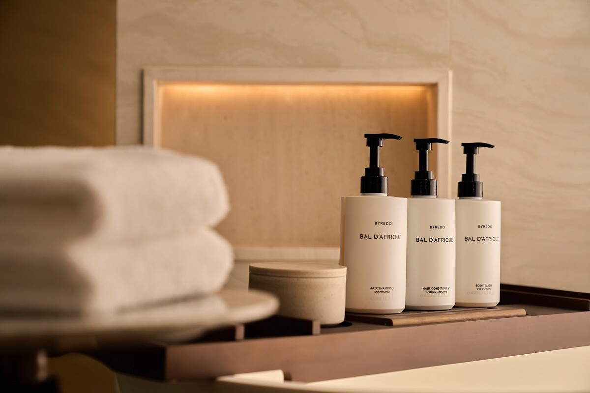 選用 Byredo「Bal d'Afrique」（熱帶爵士）。