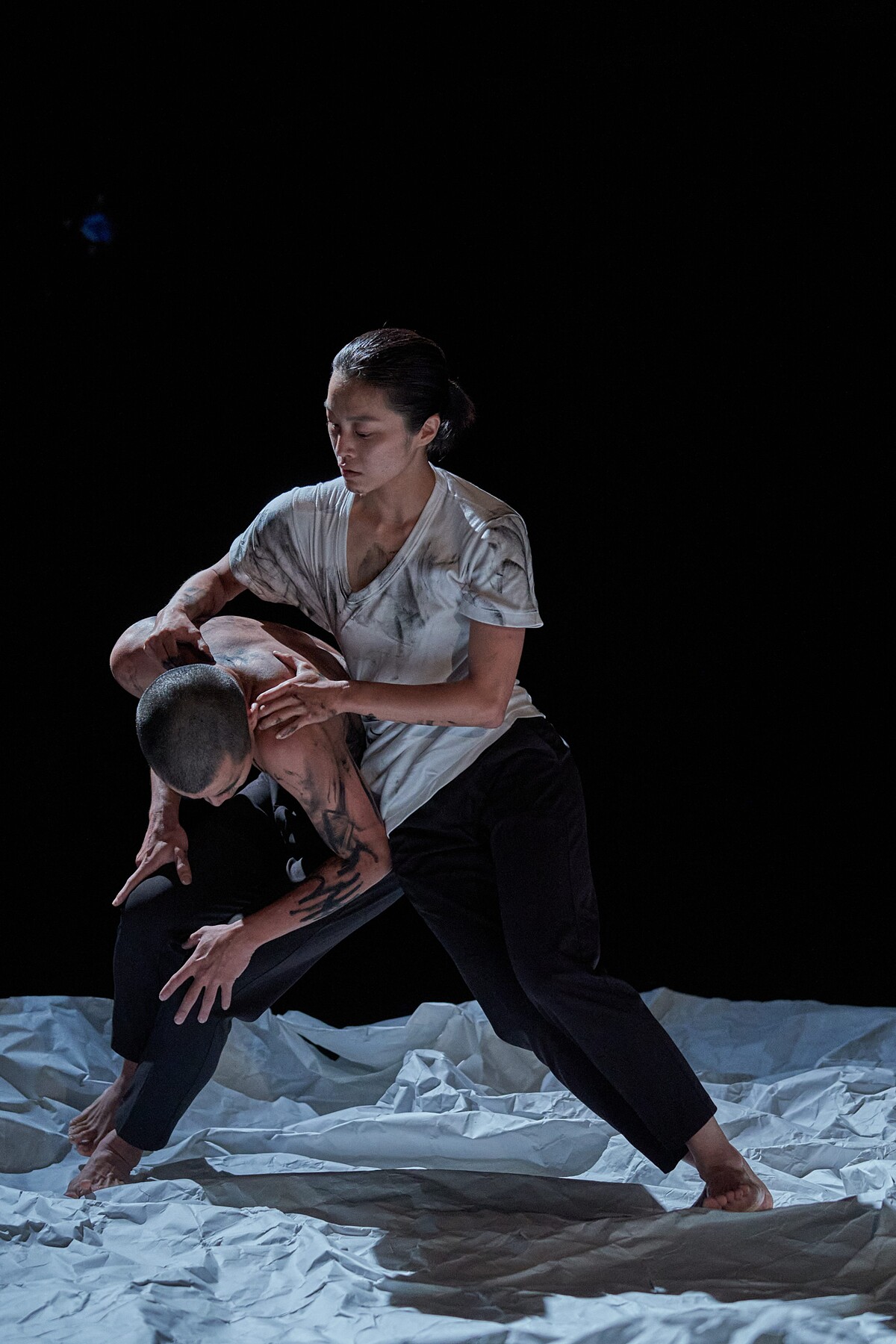 王宇光《捺撇duo》劇照（國家兩廳院提供，攝影_ 陳又維 CHEN You-Wei）